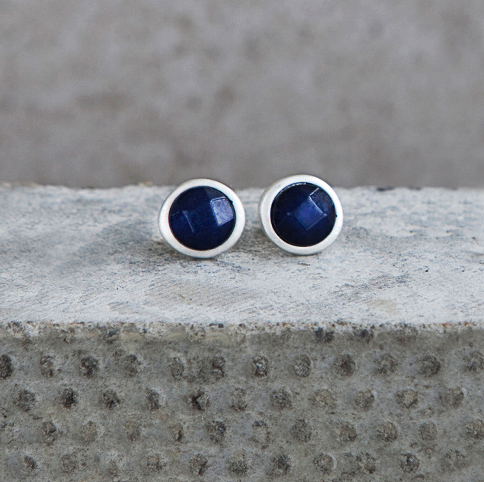 Tutti antique silver finish navy stone stud earrings - Ellimonelli