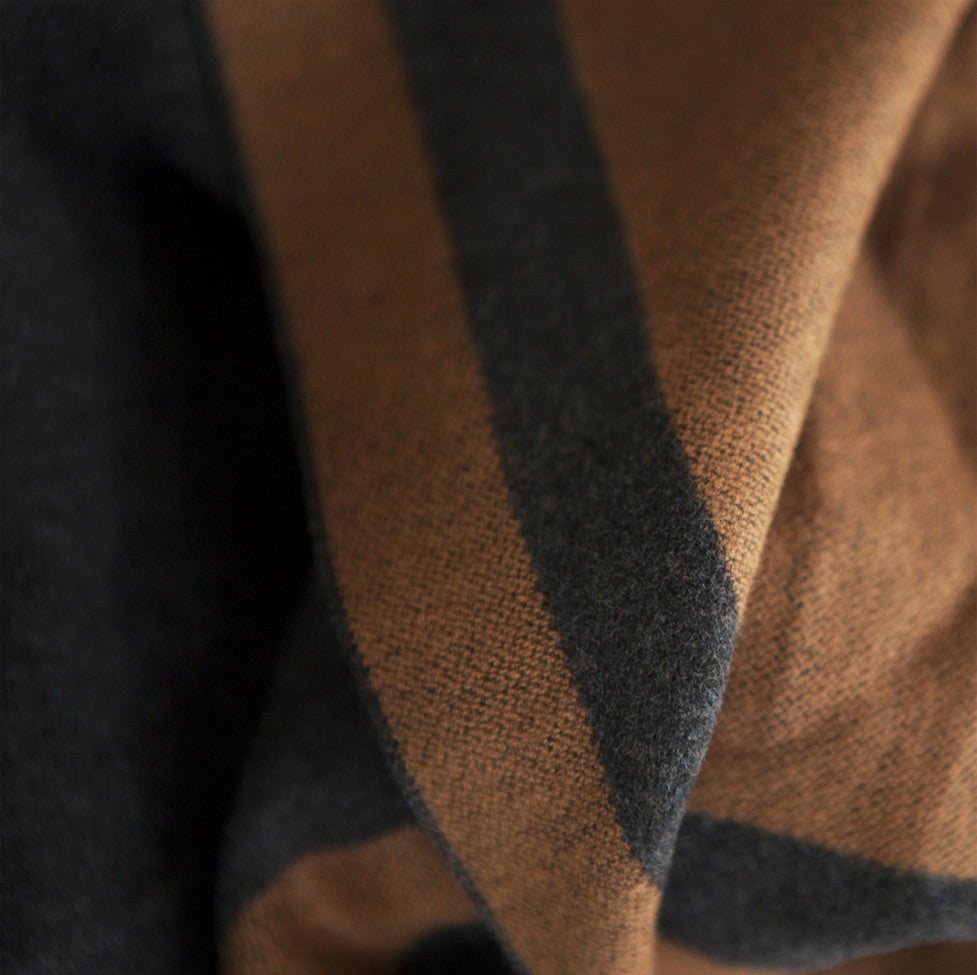 Tutti luxurious grey/tan wrap with selvedge edge detail - Ellimonelli